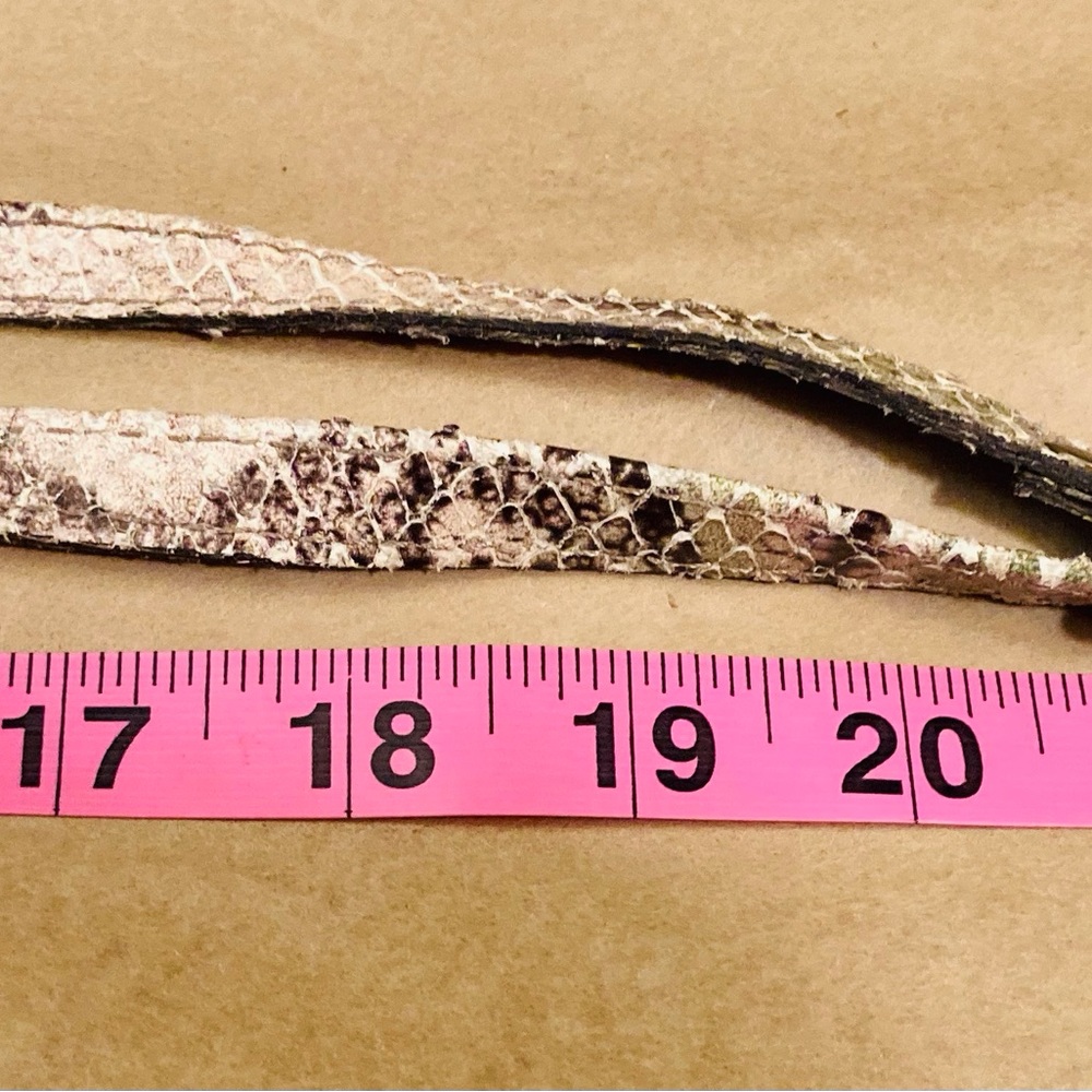 Lizard shoulder strap, make that clutch into a shoulder messenger bag
